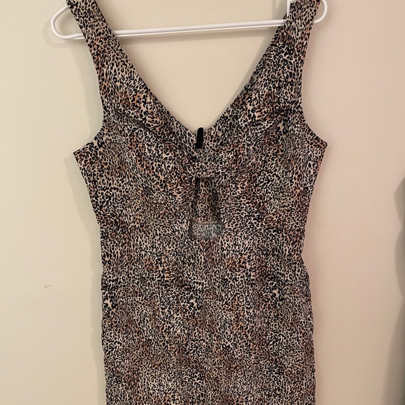 Urban Outfitters leopard cut out dress - Picture 2 of 3